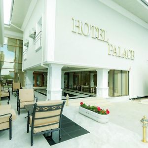 Hotel Palace Severin 드로베타 투르누 세베린 Exterior photo