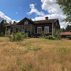 Alfta Langhedgarden Bed & Breakfast B&B Exterior photo