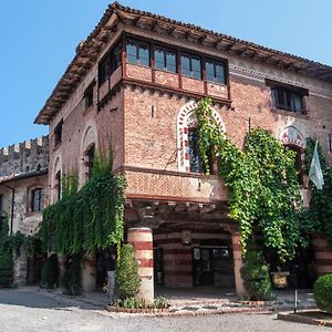 La Locanda Di Grazzano Visconti 호텔 Exterior photo