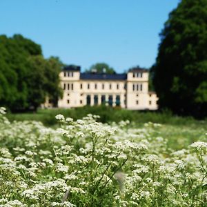 Ranaes Slott 호텔 Ranas Exterior photo