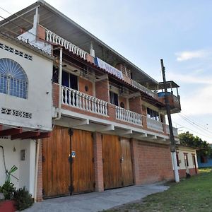 Hotel Luna Llena 마리키타 Exterior photo