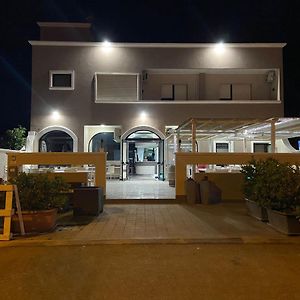 산판그라지오살렌티노 Beb La Salentina B&B Exterior photo