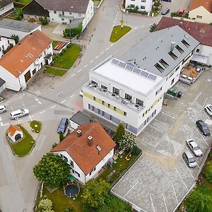 Hotel Fraenkischer Hof Buxheim  Exterior photo