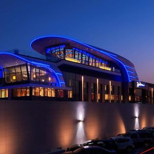 Radisson Blu Hotel, Kuwait 쿠웨이트 Exterior photo