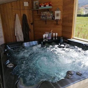 Saillans  Chambre Avec Jacuzzi Privatif "Le Pecher" B&B Exterior photo