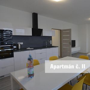 Apartmany U Koupaliste 즈노이모 Exterior photo