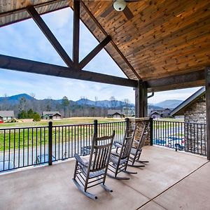 타운센드 Abrams Retreat At Cades Cove With Mountain Views 빌라 Exterior photo