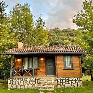 Pleasant Bungalow Surrounded By Nature In Karamursel, Kocaeli 호텔 Exterior photo