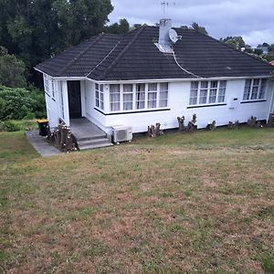 Tauranga Budget Accommodation Exterior photo
