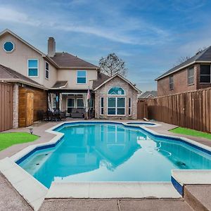 * *Astounding House **Perfect For Family And Friends , Pool , Hot Tub, & Game Room 앨런 Exterior photo