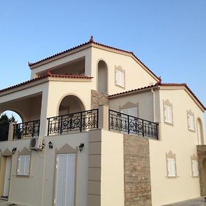 Villa Petries Relaxed Holidays 아이 아포스톨리 Exterior photo