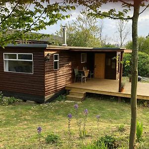 브리드포트 Cozy And Peaceful Cabin 15 Mins From Lyme Regis 빌라 Exterior photo