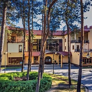 Hotel Pan Tadeusz 세로크 Exterior photo