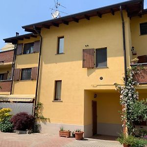 Colline Di Barengo Apartment Momo Exterior photo