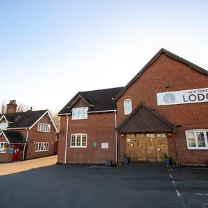 New Forest Lodge 랜드퍼드 Exterior photo