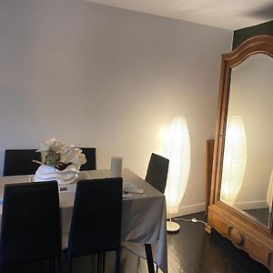 Saint-Céré Ravissant Duplex Meuble Tout Confort Hyper Centre St Cere 4 Pers Lit Bb Wifi Gratuit 아파트 Exterior photo