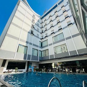 사히드 바탐 센터 호텔&컨벤션 Batam Exterior photo