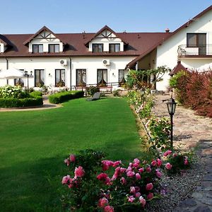 Zaręby Kościelne U Sarnowskich B&B Exterior photo