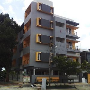 The Vihar Service Apartment 마이소르 Exterior photo