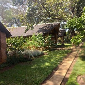 Barefoot Lodge And Safaris - Malawi 릴롱웨 Exterior photo
