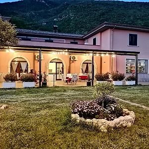 Mignano Monte Lungo Salisu Country House 게스트하우스 Exterior photo