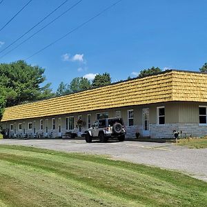 Maciver'S Motel And Camp 블라인드 리버 Exterior photo