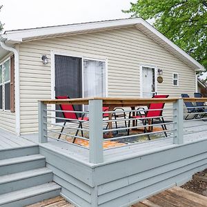 Caseville Beadle Island Bungalow - Private Beach Access 빌라 Exterior photo