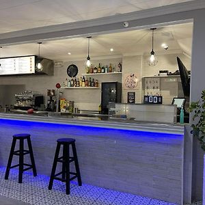 Hostal Restaurante Avenida De Madrid 호텔 테라사 Exterior photo