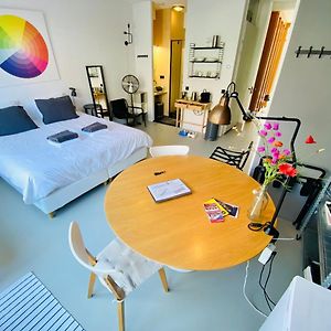 암스테르담 Private Studio With Free Car Parking B&B Exterior photo