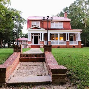 Historic House On The Hill 호텔 Tuskegee Exterior photo