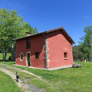 Bertignat Gite La Roche 빌라 Exterior photo