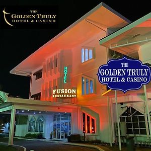 The Golden Truly Hotel & Casino 파라마리보 Exterior photo