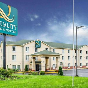 Quality Inn & Suites 허시 Exterior photo