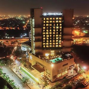 크라운 플라자 뉴 델리 로히니 호텔 뉴델리 Exterior photo