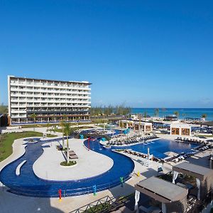 Royalton Blue Waters Montego Bay, An Autograph Collection All-Inclusive Resort 팰머스 Exterior photo