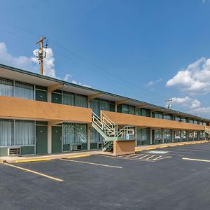 로드웨이 인 호텔 Kingston Springs Exterior photo