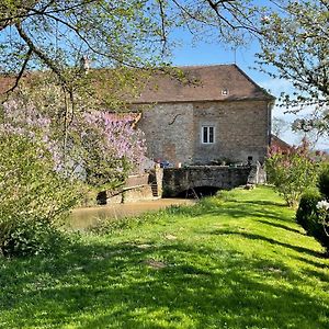 Sigy-le-Châtel Moulin De Pras B&B Exterior photo