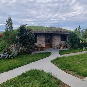 페트로바츠나믈라비 Hobbit Eco House -Zdrelo B&B Exterior photo