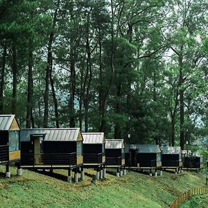 Bobocabin Coban Rondo, Malang 호텔 Songgoriti Exterior photo