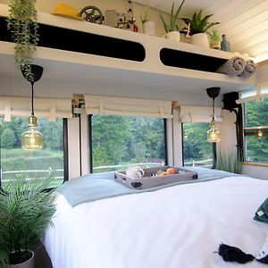 American School Bus Retreat With Hot Tub In Sussex Meadow 어크필드 Exterior photo