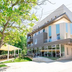 Hotel Console 슬로보지아 Exterior photo