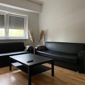 Zwei-Raum Wohnung Fuer Max. 4 Personen 마그데부르크 Exterior photo