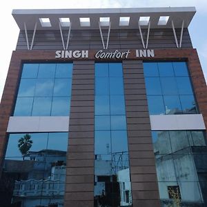 Hotel Singh Comfort Inn 고라크푸르 Exterior photo