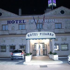 Hotel Pizarro 우마네스 데 마드리드 Exterior photo