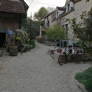 Bèze Gite Des Remparts 빌라 Exterior photo