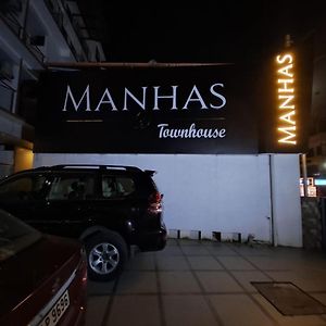 Tripunithura Manhas Townhose 아파트 호텔 Exterior photo