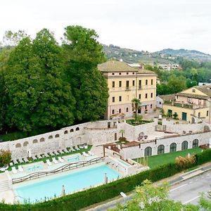 Hotel Corte Dei Tini 테라모 Exterior photo