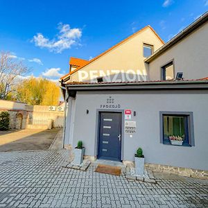 Penzion 7 Pokoju 즈노이모 Exterior photo