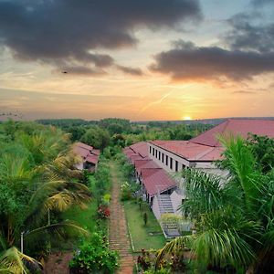 Sterling Banashree Badami 호텔 Exterior photo