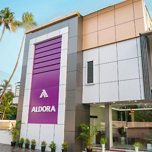 Aldora Airport Residency 호텔 니둠바서리 Exterior photo